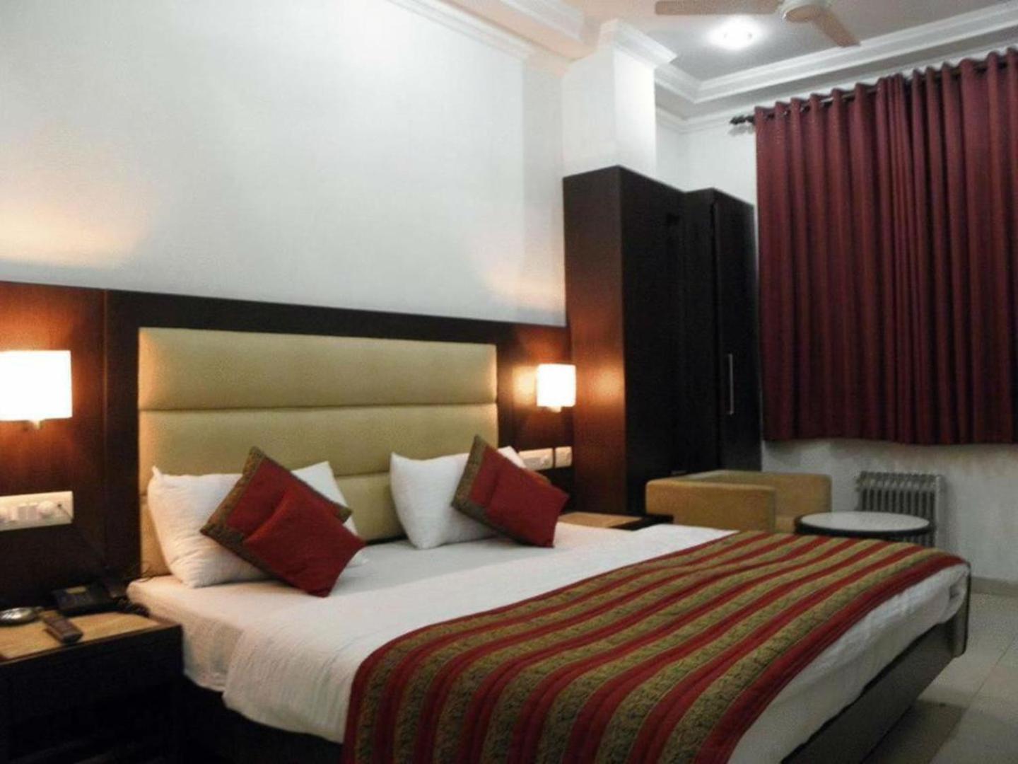 Hotel Chanchal Continental - 02 Mins From New Delhi Railway Station Buitenkant foto