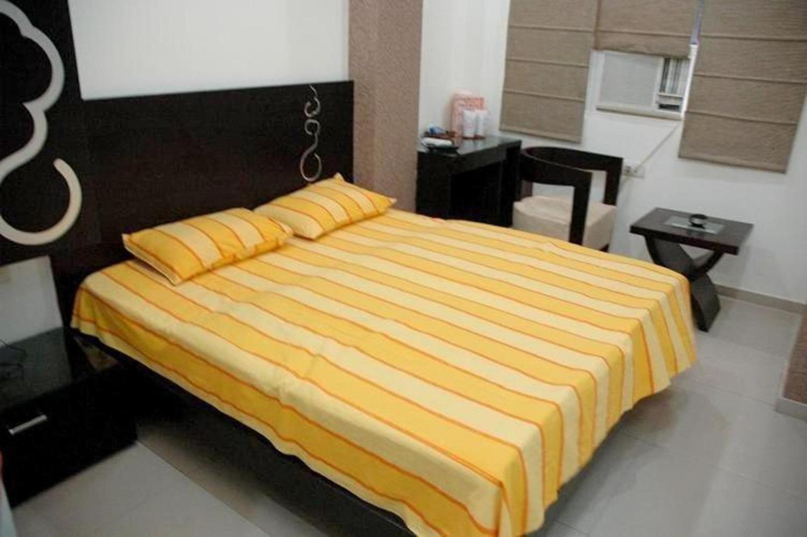 Hotel Chanchal Continental - 02 Mins From New Delhi Railway Station Buitenkant foto
