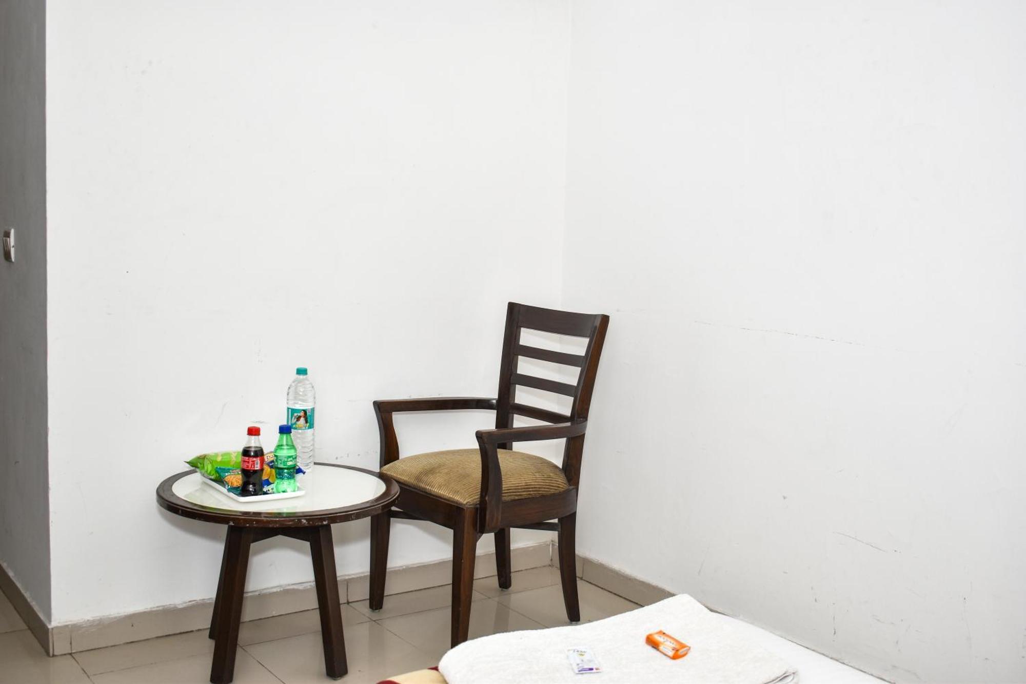 Hotel Chanchal Continental - 02 Mins From New Delhi Railway Station Buitenkant foto