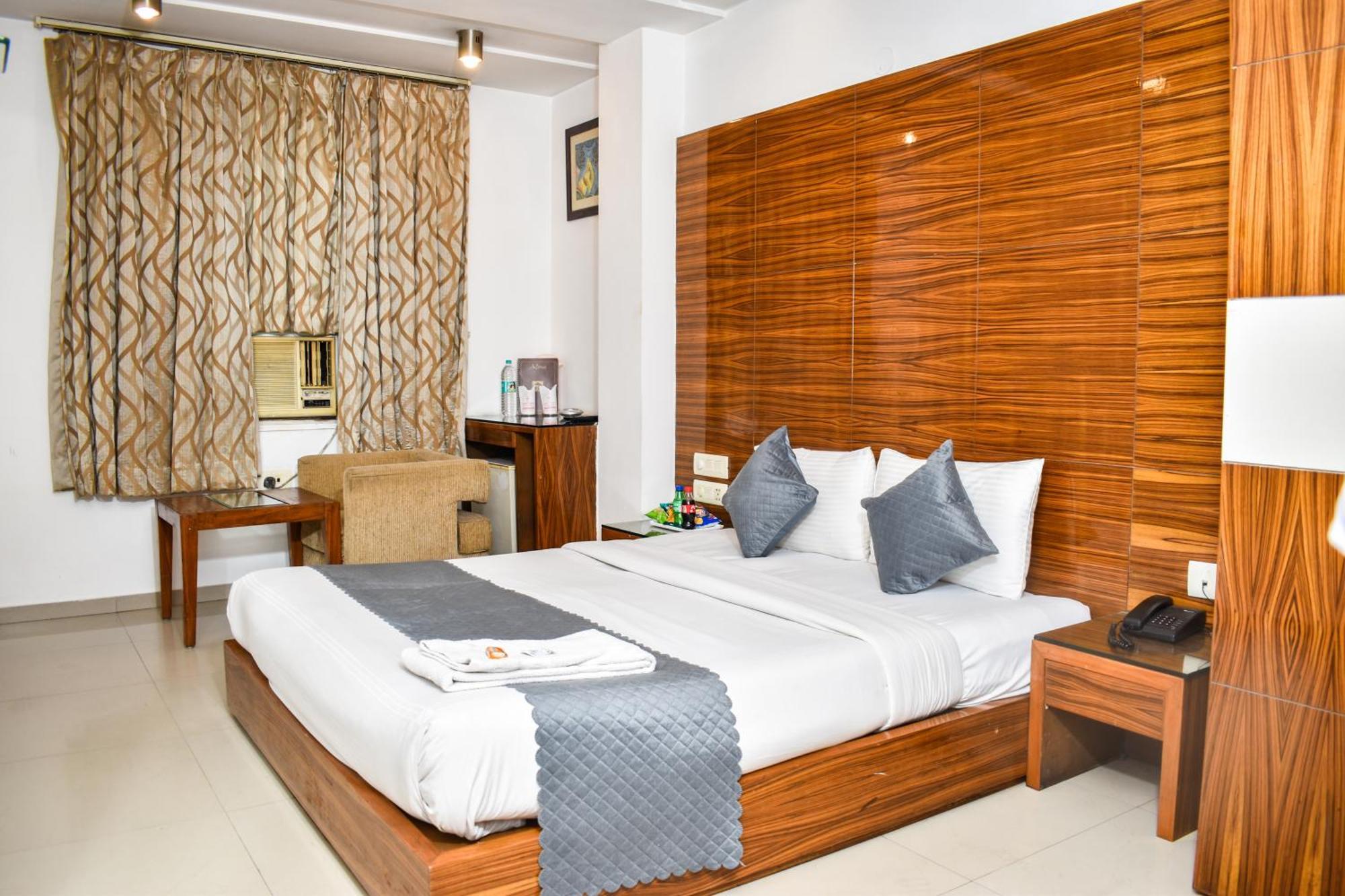 Hotel Chanchal Continental - 02 Mins From New Delhi Railway Station Buitenkant foto