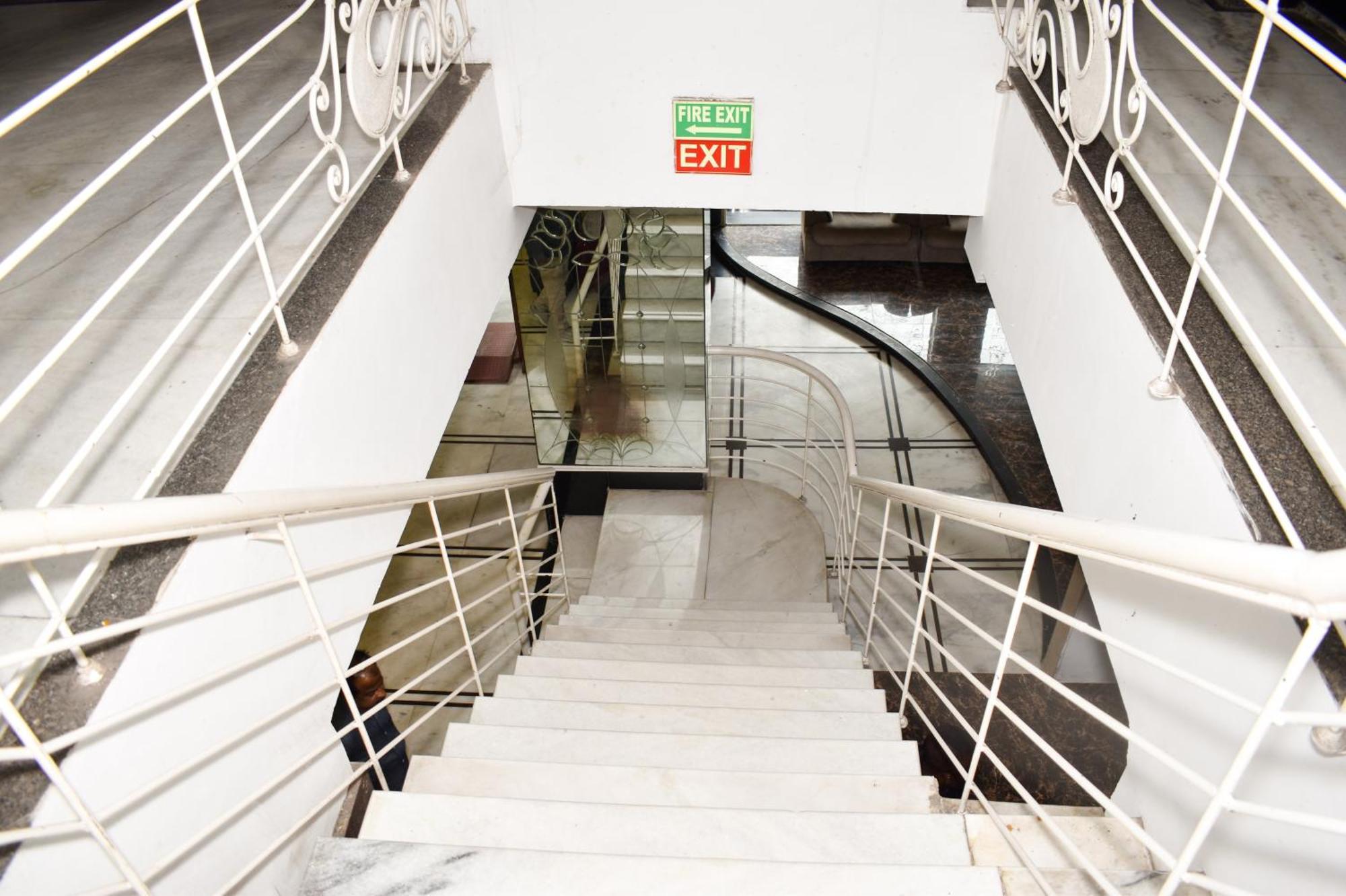 Hotel Chanchal Continental - 02 Mins From New Delhi Railway Station Buitenkant foto